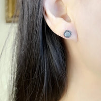 Pearl Ear -mor