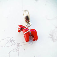 붉은 말 Charm