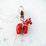 붉은 말 Charm