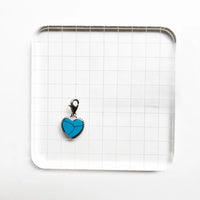 לב כחול נצחי Charm