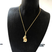 Collar de gato dorado