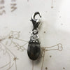 カブトムシのバグ Charm