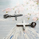 흰 지르콘 크로스 Charm