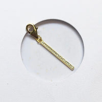 수직 막대 Charm