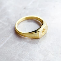 Signet Ring Vintage Star