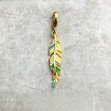 무지개 깃털 Charm