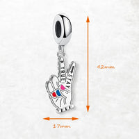 הישאר יד אמיתית Charm