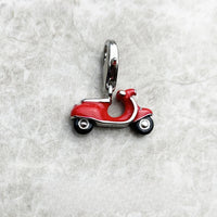 אופנוע אדום Charm
