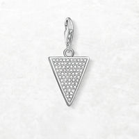 삼각형 흰색 돌  Charm