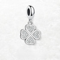 우아한 클로버 Charm