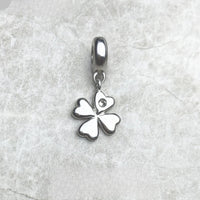 반짝이는 클로버 Charm