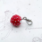 딸기 Charm