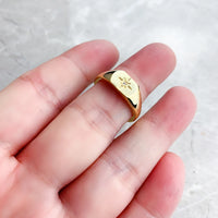 Signet Ring Vintage Star