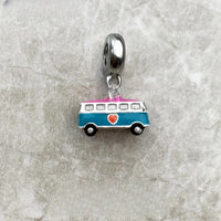 Encanto de autobús de amor de esmalte azul