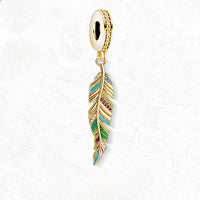 무지개 깃털 Charm