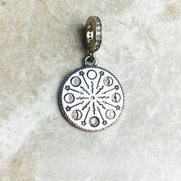 כסף ירח Charm