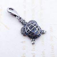 צב ירוק Charm תִליוֹן