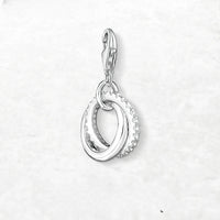 이중 원 Charm