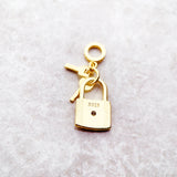키로 잠그십시오 Charm 펜던트