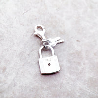 키로 잠그십시오 Charm 펜던트