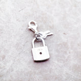키로 잠그십시오 Charm 펜던트