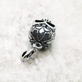 릴리 두개골 Charm