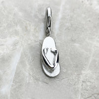 כפכף Charm