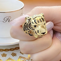 Anillo rebelde de tigre dorado
