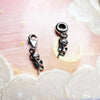 赤いバラの花 Charm
