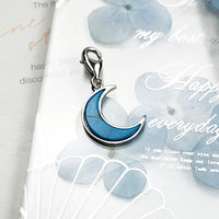 Encanto de la luna azul