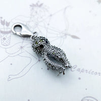 문어 Charm