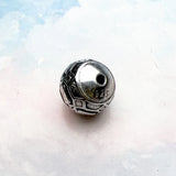Relief-like Bead
