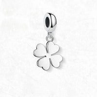 4 개의 잎 클로버 Charm