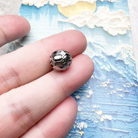 Relief-like Bead