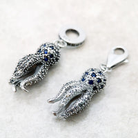 파란색 문어 Charm