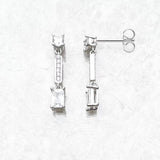 Pernos de oreja de Angular Stones