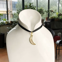 ירח מוזהב Charm תִליוֹן